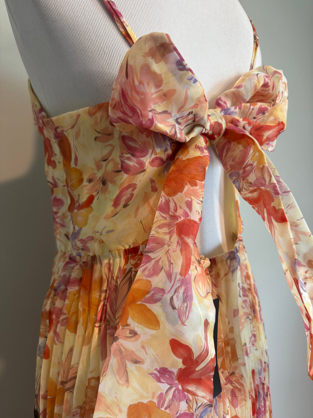 Lulus - Alondra Light Yellow Multi Floral Pleated Midi Dress - Large