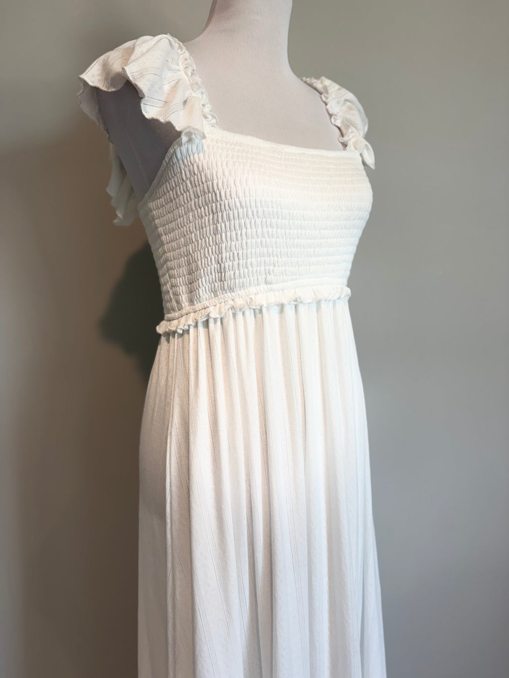 Ouges - Smocked Ruffle Sleeve Maxi - Medium