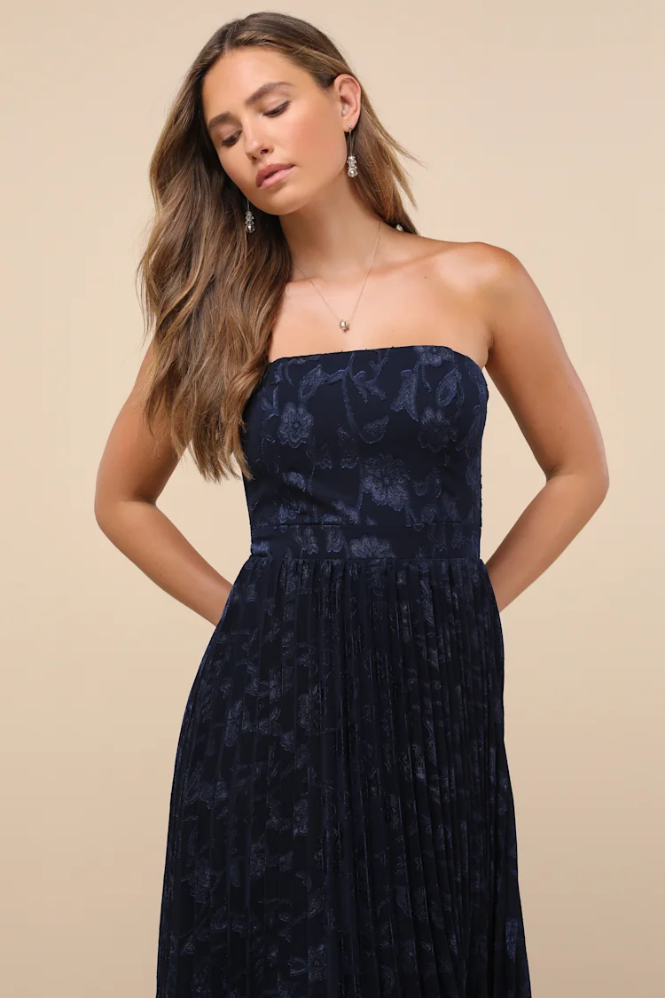 Lulus - Perfectly Stunning Navy Jacquard Strapless Midi Dress - Large