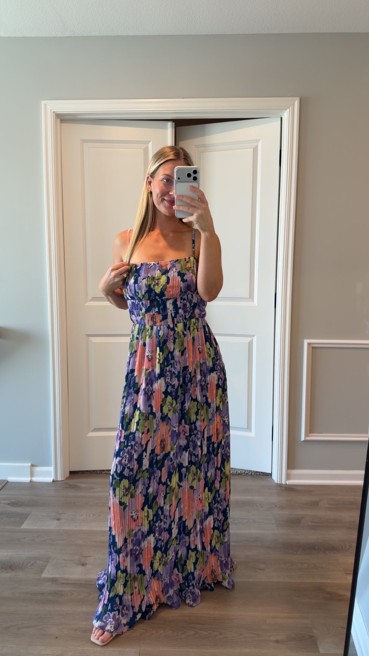 Lulus - Holloway Dark Blue Multi Floral Pleated Maxi Dress - Large