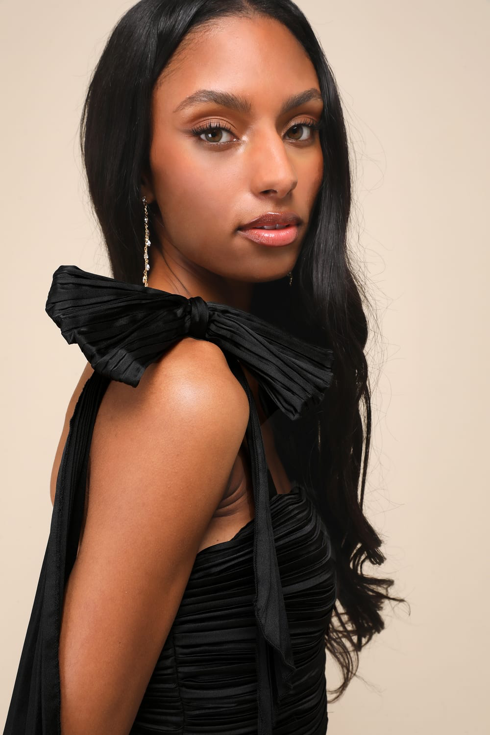 Lulus - Mesmerizing Elegance Navy Blue Velvet Back Bow Maxi Dress - Small