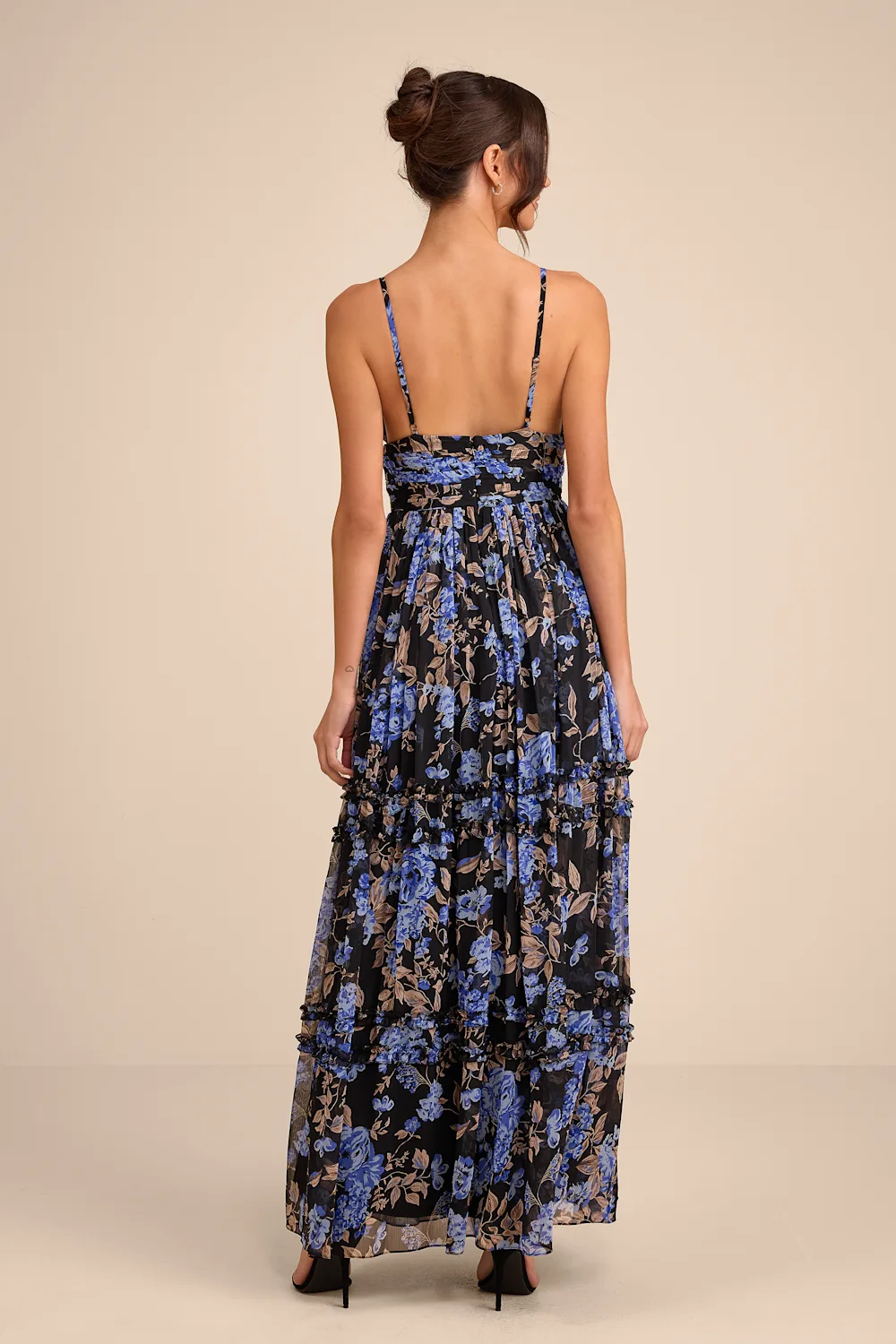 Lulus - Niora Black and Blue Floral Pleated Maxi Dress - Large
