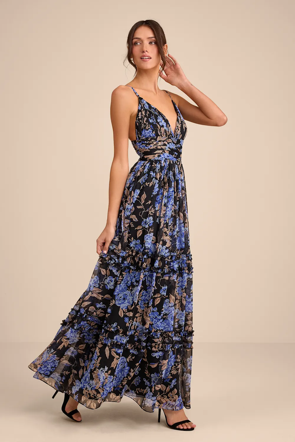 Lulus - Niora Black and Blue Floral Pleated Maxi Dress - Large