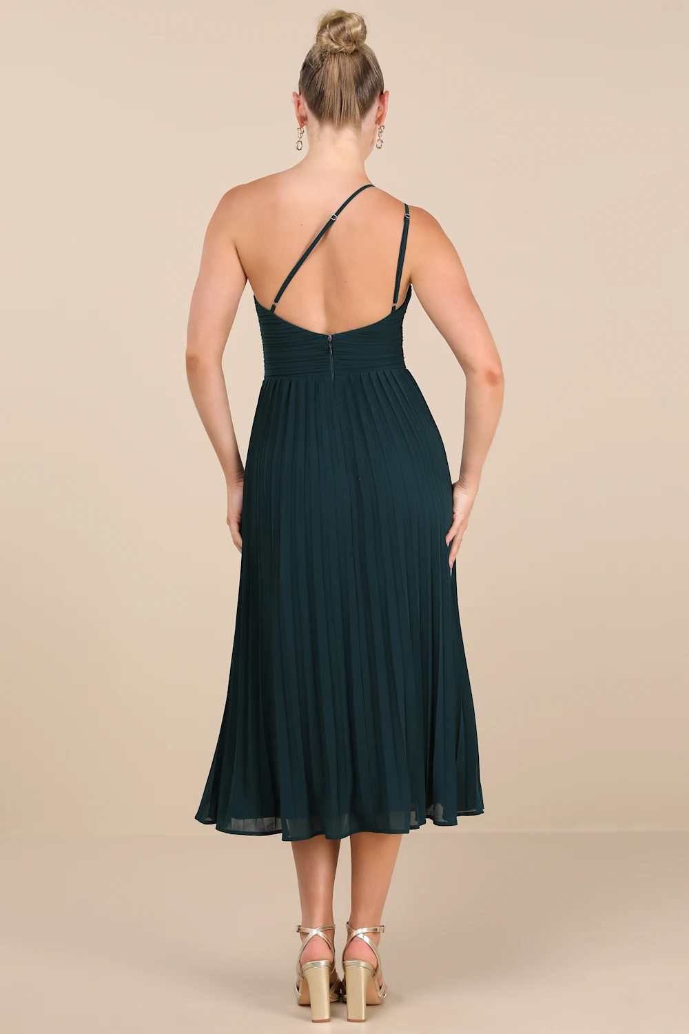 Lulus - Wondrous Muse Emerald Pleated One-Shoulder Midi Dress- XXL