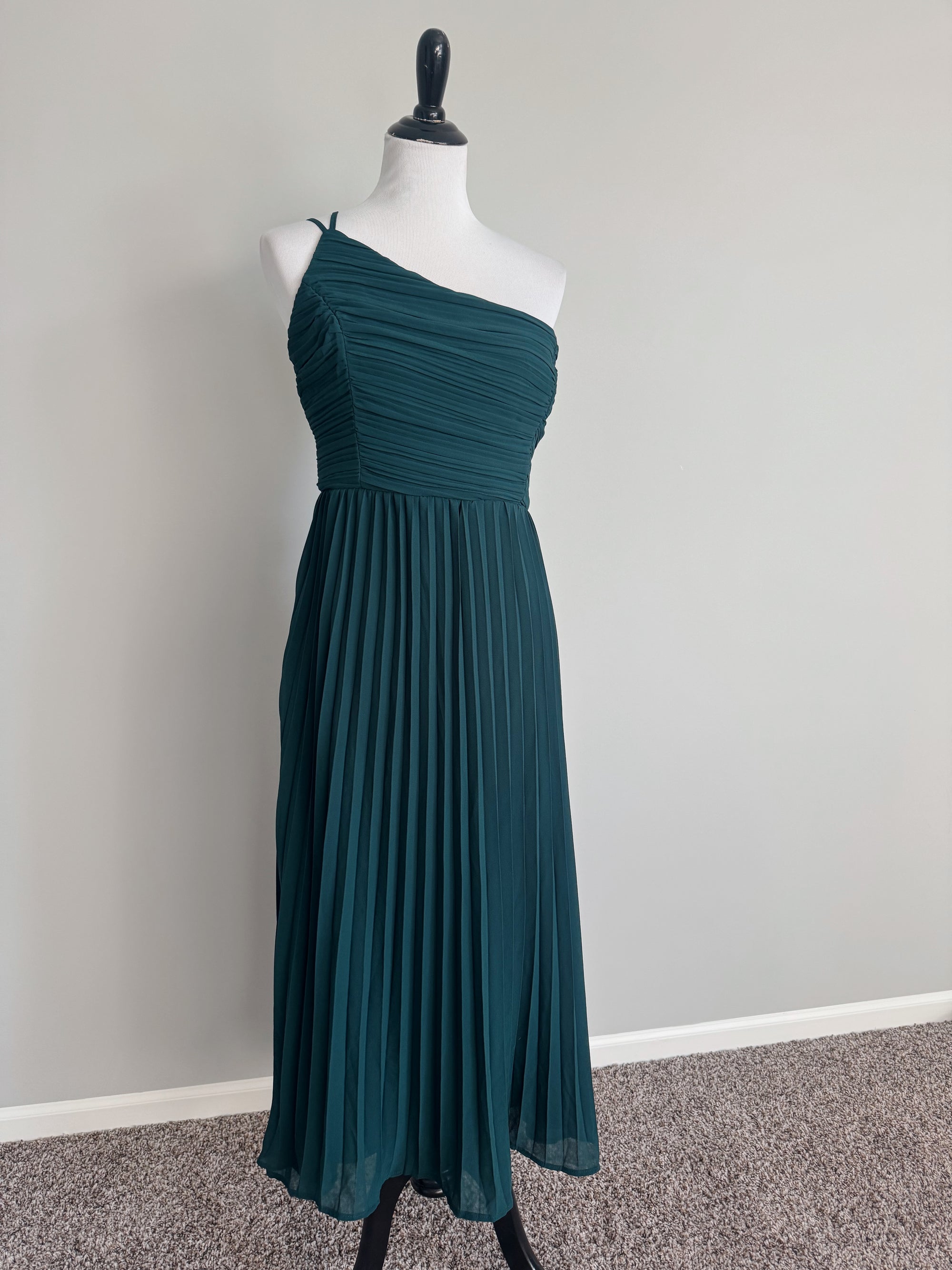 Lulus - Wondrous Muse Emerald Pleated One-Shoulder Midi Dress- XXL
