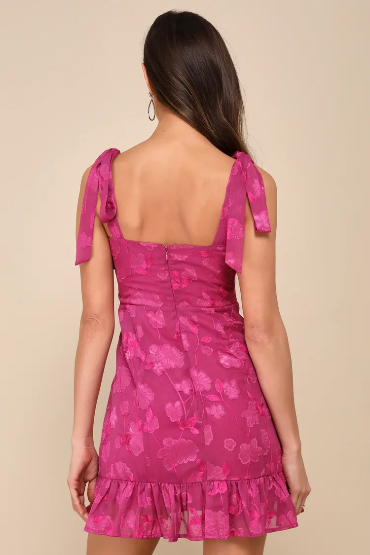 Lulus - No One Prettier Magenta Floral Embroidered Tie-Stra
Mini Dress - Large